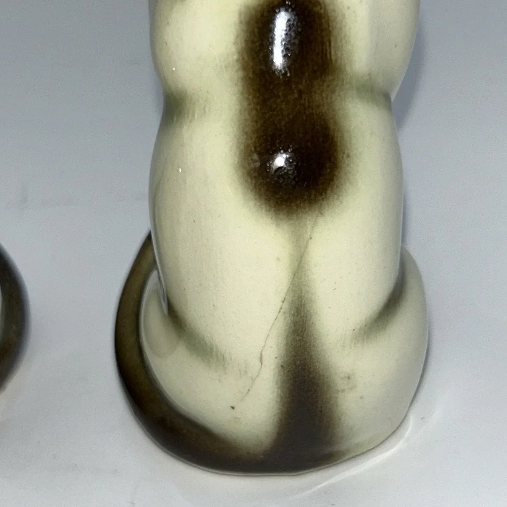 Kitschy Vtg Japan Kitty Cat Siamese Salt Pepper Shakers Icy Blue Rhinestone Eye